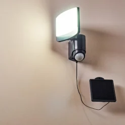Applique murale d'extérieur Larvik LED Anthracite, 1 lumière, Détecteur de mouvement
