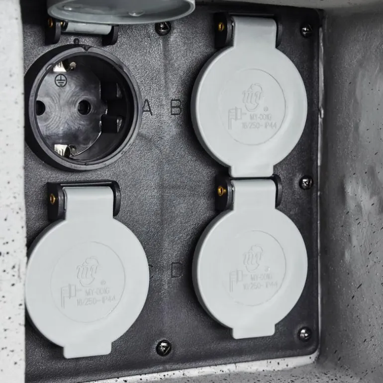 Bloc de prises électriques d'extérieur Tinú Noir, Pierre